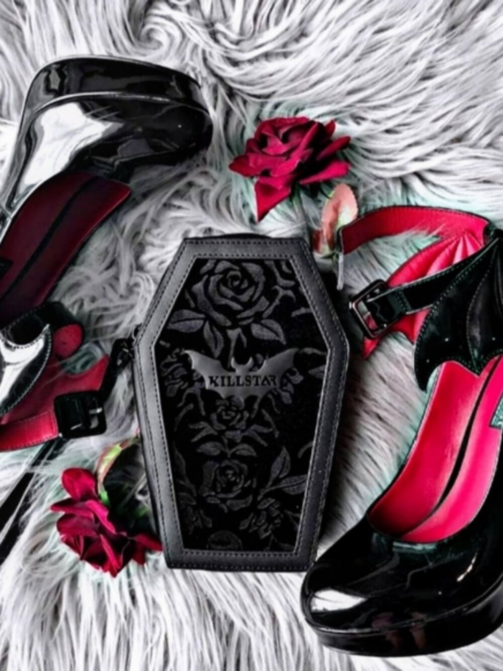 Killstar ✦ Vampire’s Kiss Coffin Wallet ✦ Velvet Vegan-Leather Gothic Luxury NWT - Picture 2 of 7